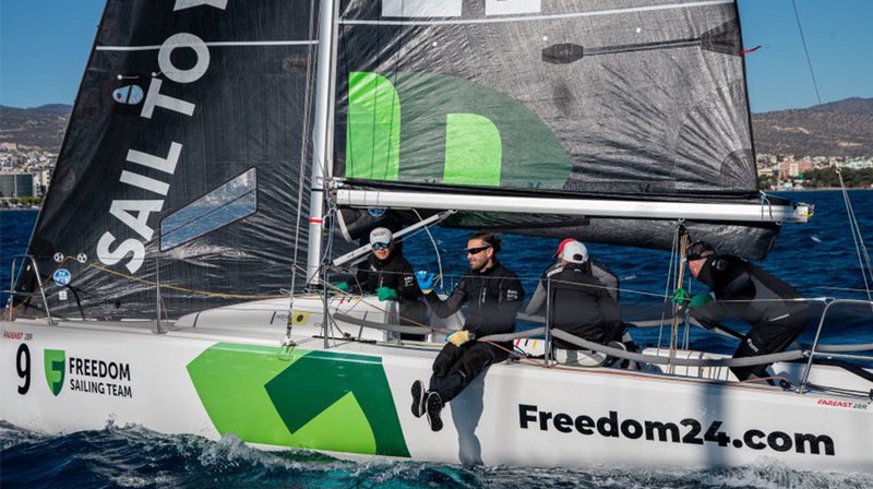 Freedom_Finance_sailing two