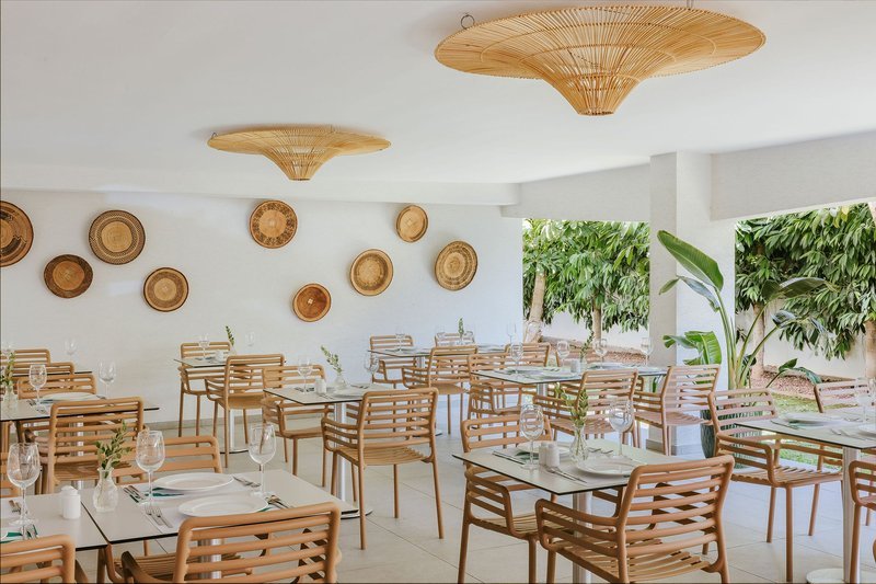 Thymari_Restaurant__Nissi_Park_Hotel___Ayia_Na.width-800